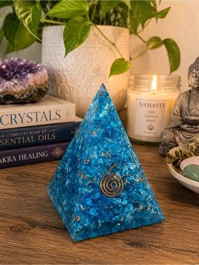 Orgonite Aquamarine Crystal Pyramid Orgone Energy Generator Healing Meditation